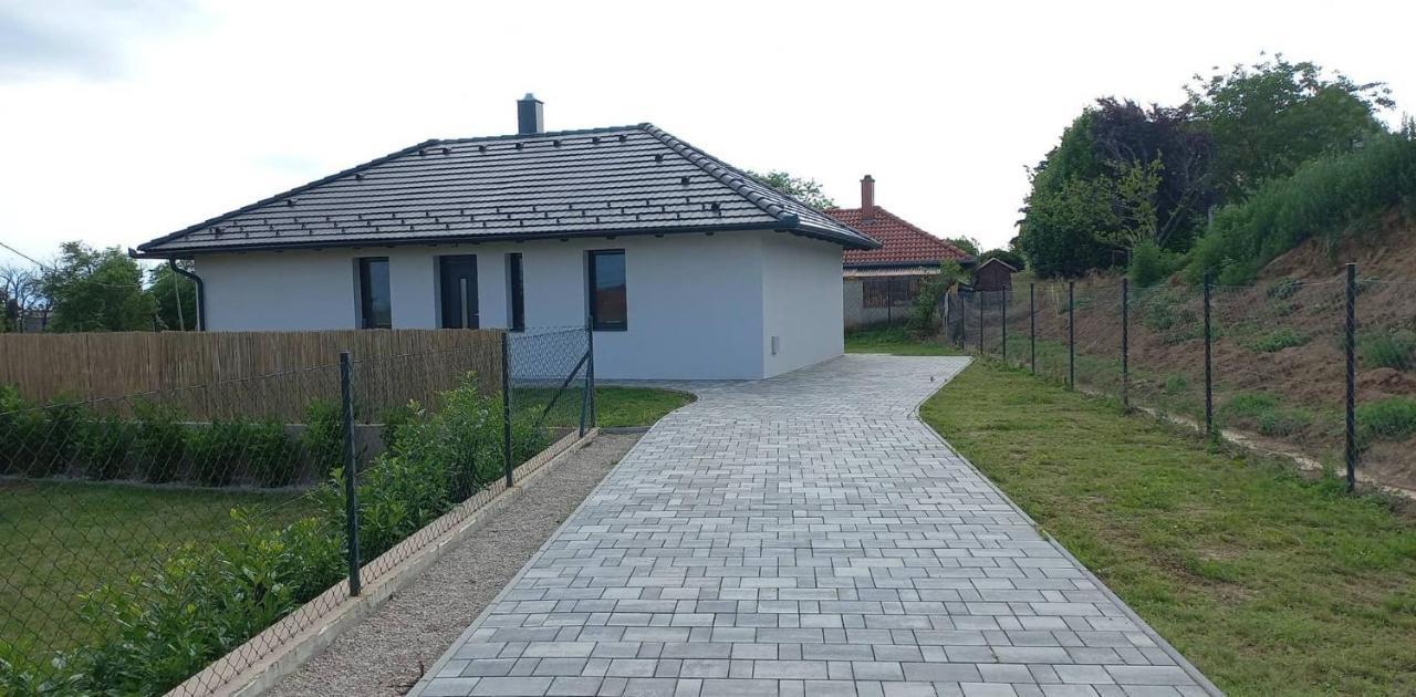 Bridgiet Home Apartman Cserszegtomaj Exterior photo